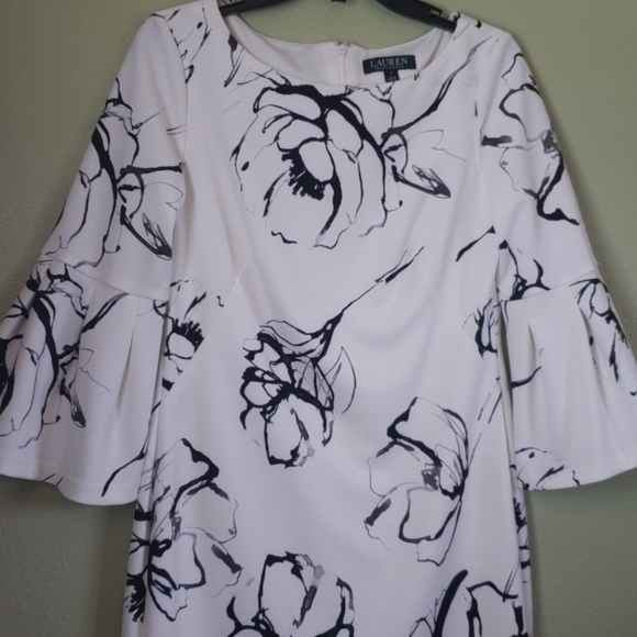 Ralph Lauren Bell Sleeved Sheath - Picture 3 of 8